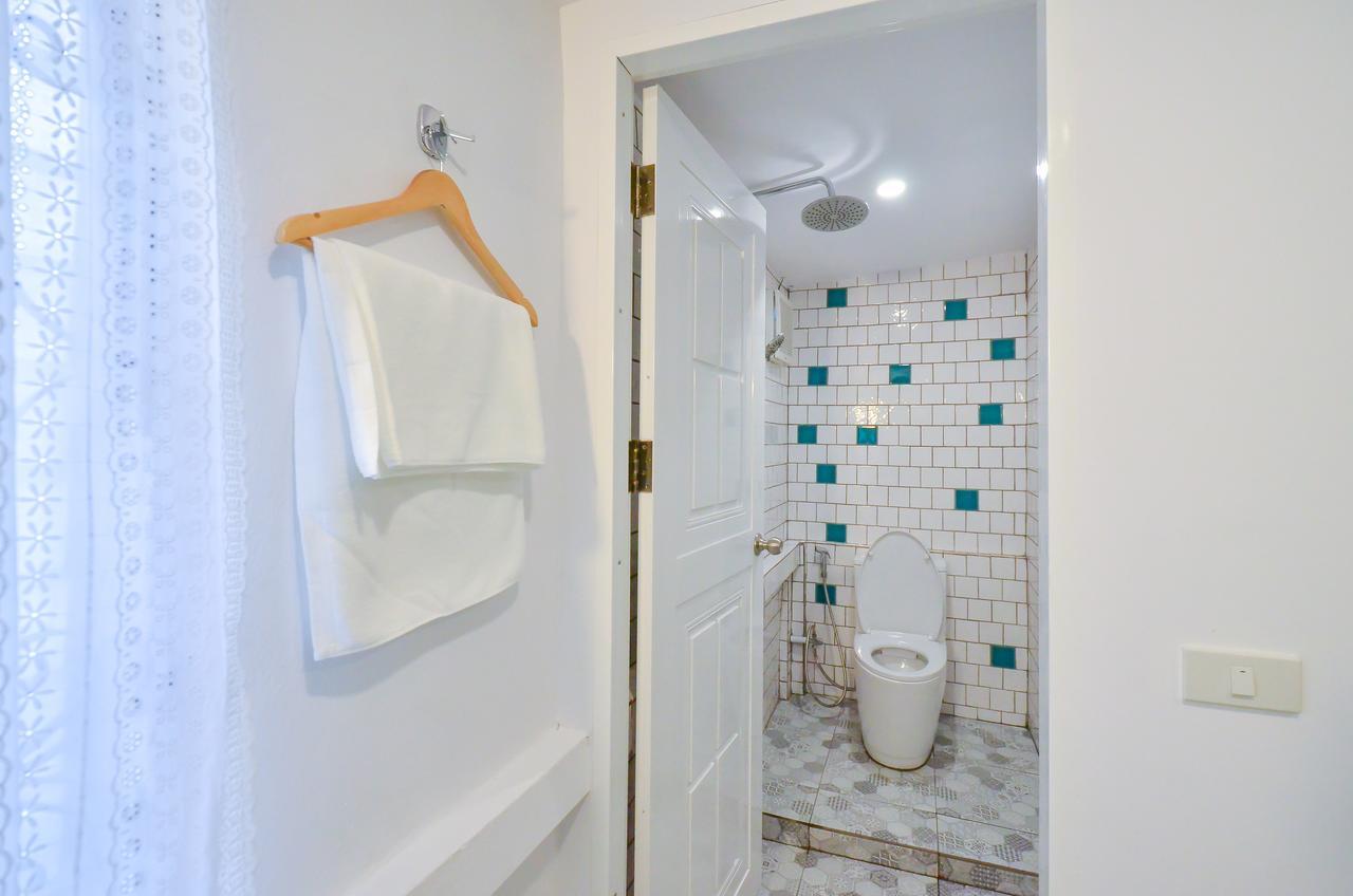 Baan Baan Hostel - Sha Plus Phuket Εξωτερικό φωτογραφία