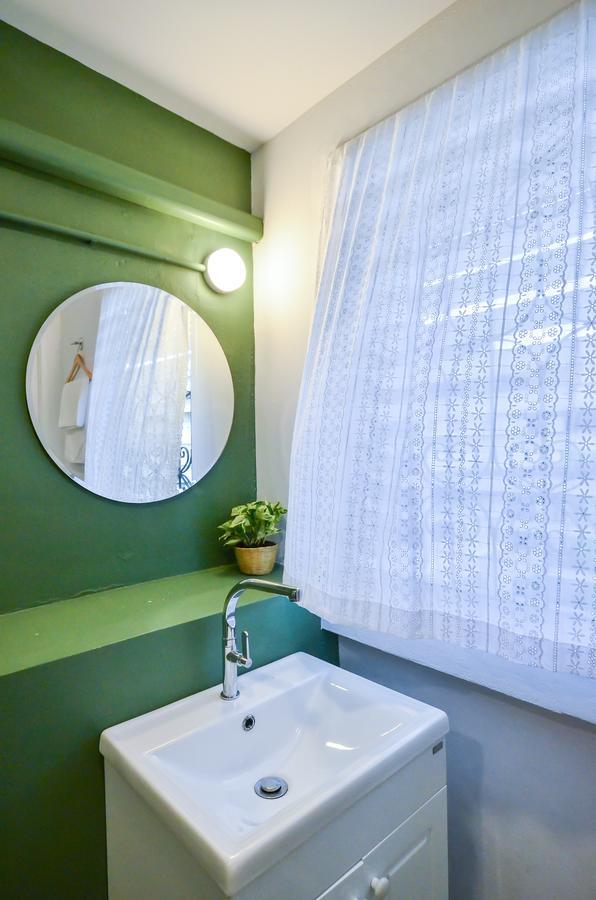 Baan Baan Hostel - Sha Plus Phuket Εξωτερικό φωτογραφία